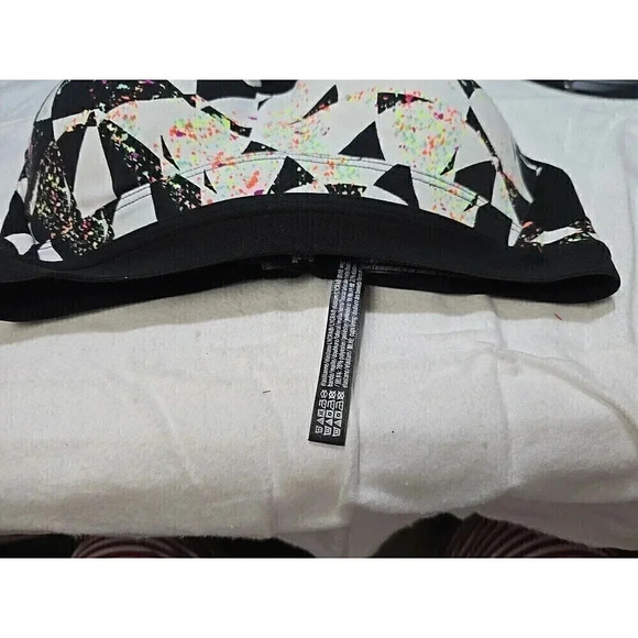Victoria Sport Incredible By Victoria's Secret Sport Bra Size 32B - Picture 5 of 12